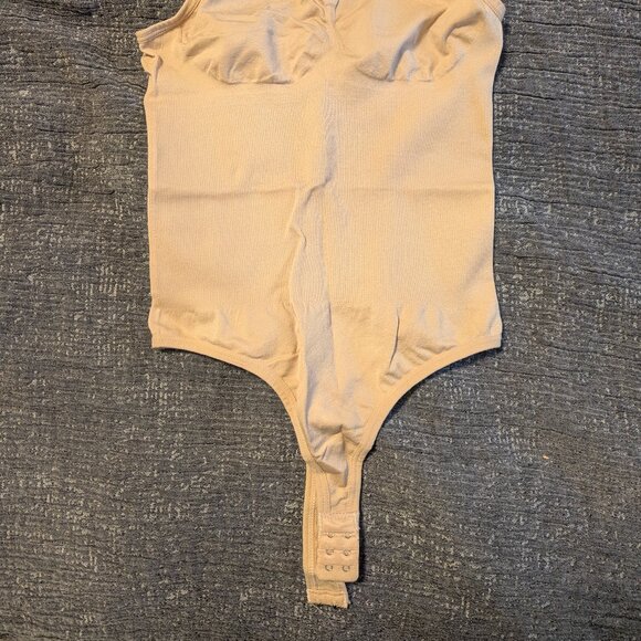 Heyshape shapewear, Snatched Thong Bodysuit, Beige, size medium - Picture 2 of 2